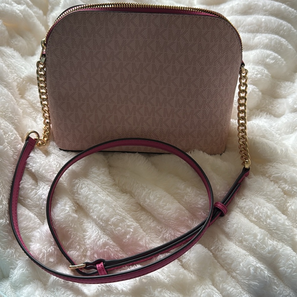Michael Kors Blush Pink Crossbody Bag - Picture 5 of 7